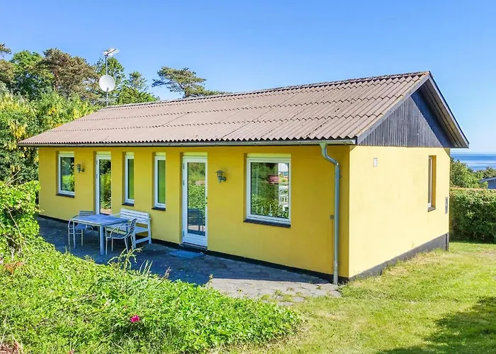 2 Bedroom Cozy In