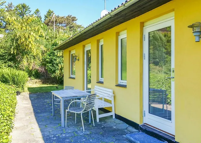2 Bedroom Cozy In * Allinge-Sandvig